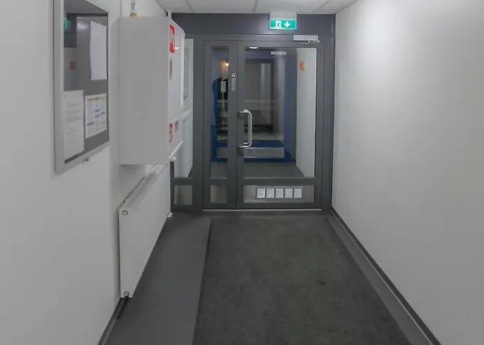 Newly Built Rovakatu 11 Center With 2 Bedrooms, Sleeps 6 روفانييمي